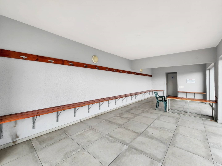 1 Bedroom Property for Sale in Woodstock Western Cape